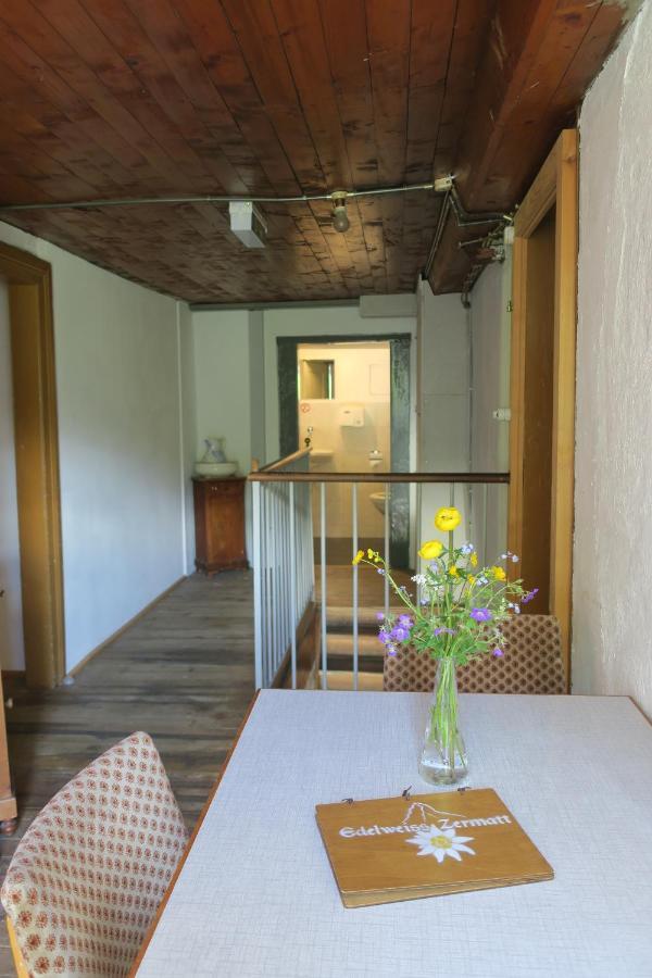 Edelweiss Mountain - 1 Hour Hike Up From Station - On Hiking Trail - No Transport Lodge Zermatt